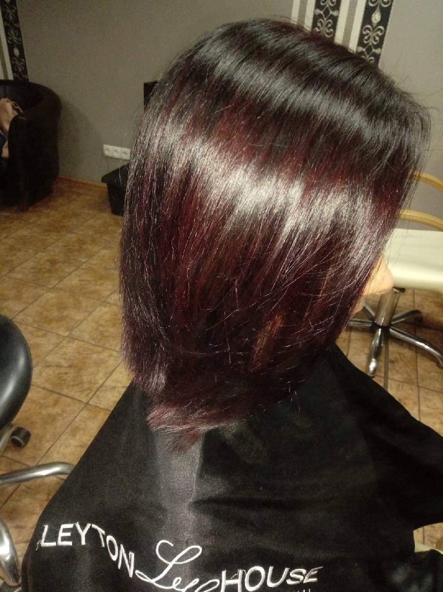 Salon fryzjerski EMMA

Nasi styliści doskonale...