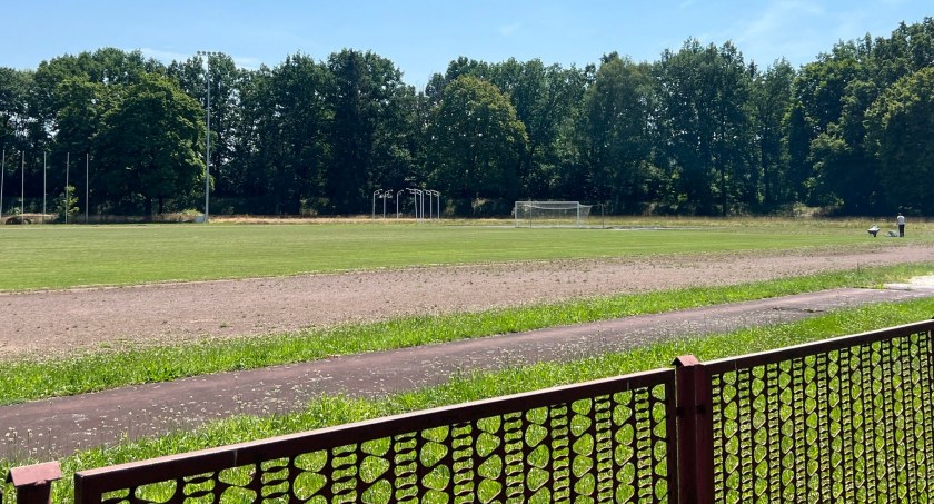 zdjęcie - stadion przy ul. Lubańskiej w Jeleniej Górze