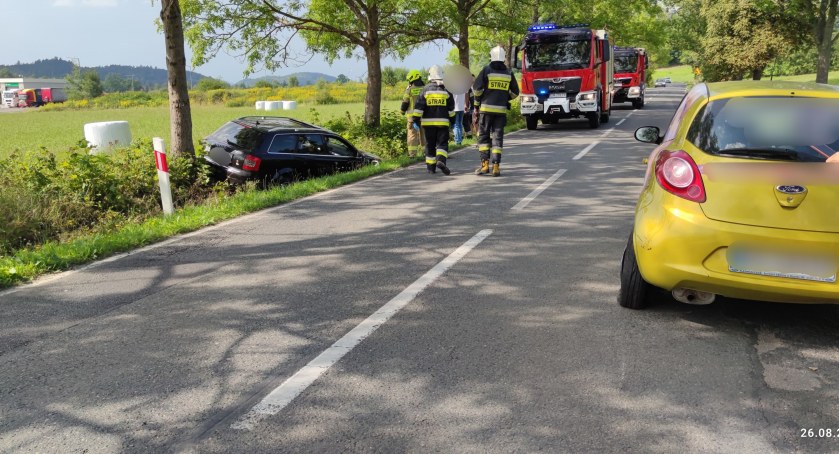 zdjęcia : Łomnica, zderzenie pojazdów