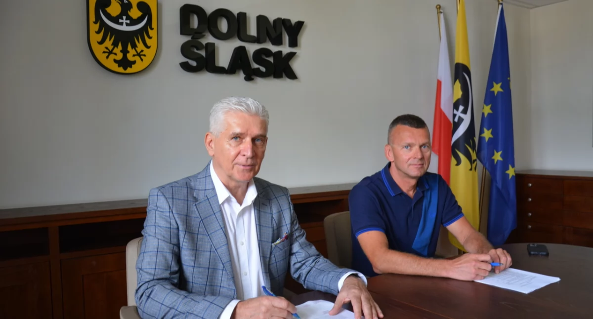 Piłka nożna, Koleje Dolnośląskie zostają piłkarską Ligą kolejny sezon - zdjęcie, fotografia