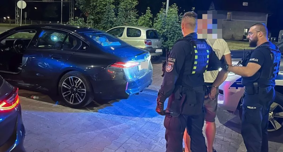 Komunikaty policji, Spowodował kolizję będąc wpływem alkoholu Straci prawo jazdy samochód - zdjęcie, fotografia