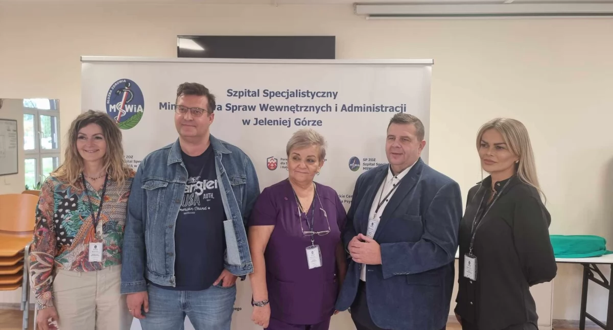 Zdrowie, Szpital MSWiA Jeleniej Górze oferuje pomoc psychologiczną powodzian - zdjęcie, fotografia
