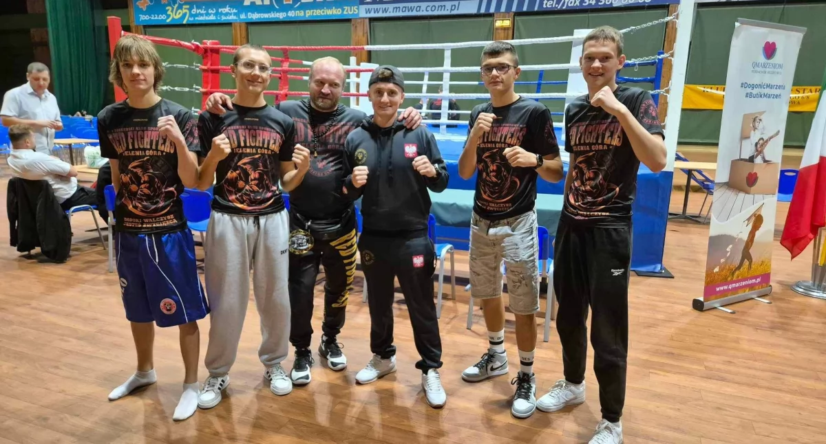 Boks, Zawodnicy Fighters turnieju Częstochowie - zdjęcie, fotografia