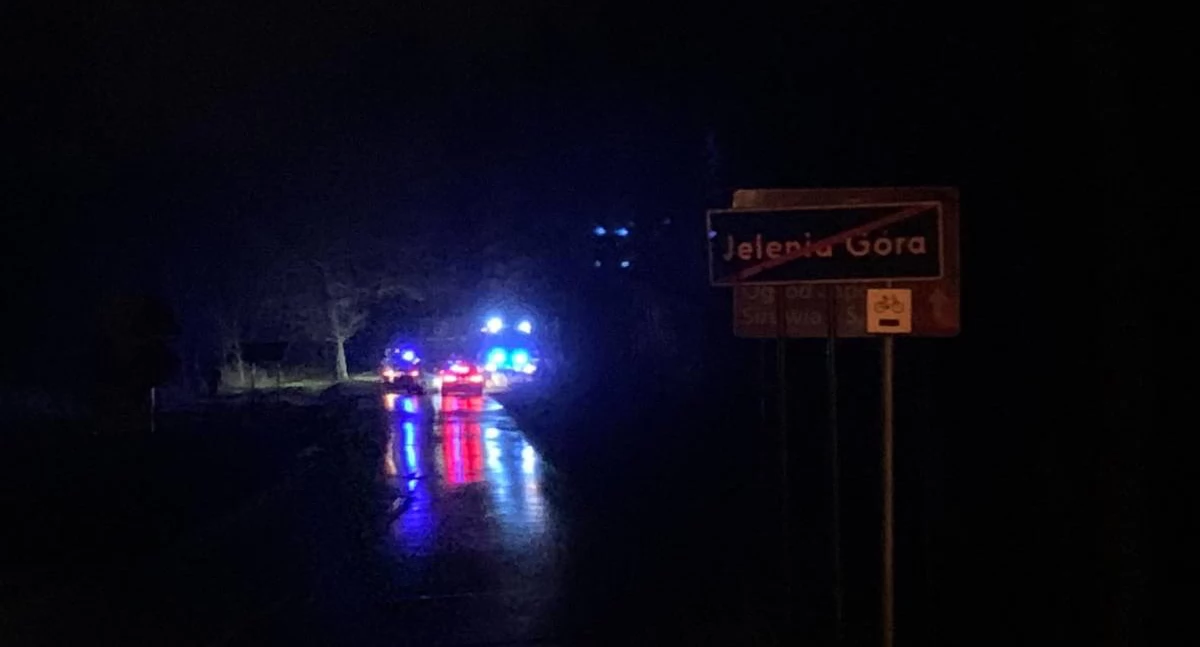Komunikacja, droga wstyd powiatu szczęście wkrótce doczeka remontu - zdjęcie, fotografia