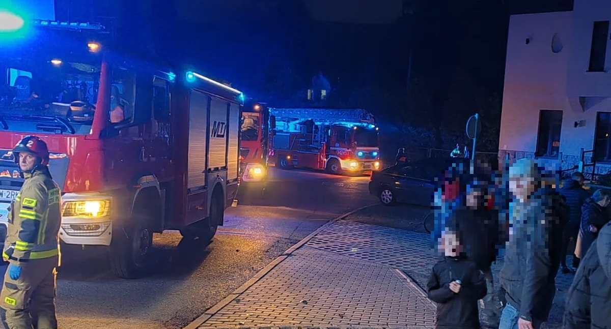 Pożary, Pożar Hotelu Sasanka Szklarskiej Porębie Błyskawiczna reakcja miejscowych strażaków - zdjęcie, fotografia