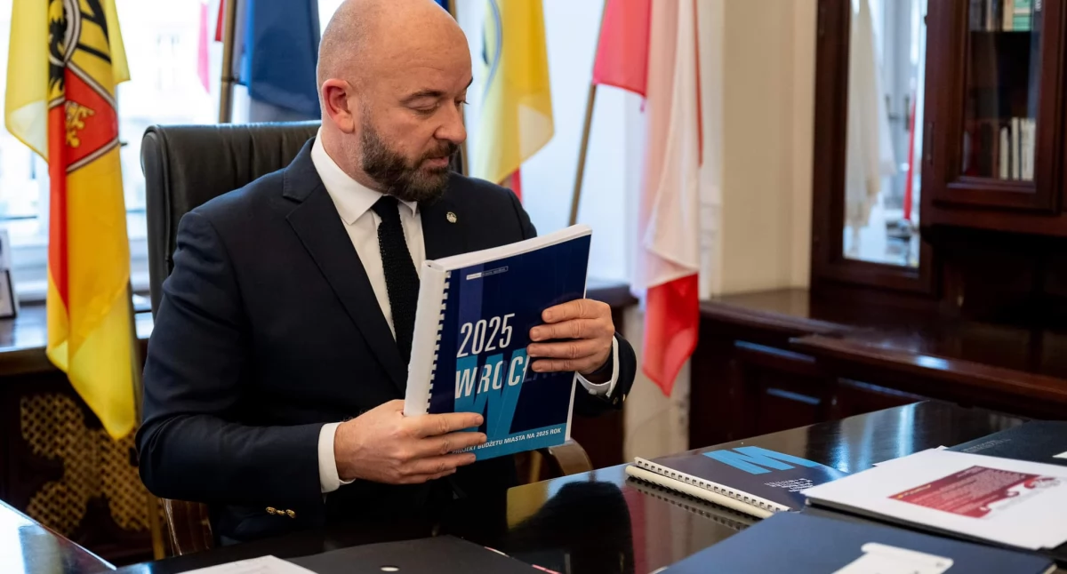 Samorząd, Jacek Sutryk usłyszał prokuratorskie zarzuty ciężar poważny - zdjęcie, fotografia