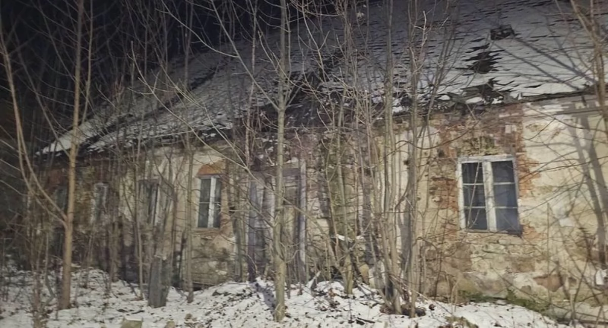 Komunikaty policji, latek wezwał pomoc sposób uratował wyziębionego mężczyznę - zdjęcie, fotografia