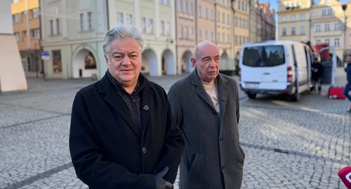 Samorząd, Ireneusz Łojek Bogusław Chrzan pomocy powodzian - zdjęcie, fotografia