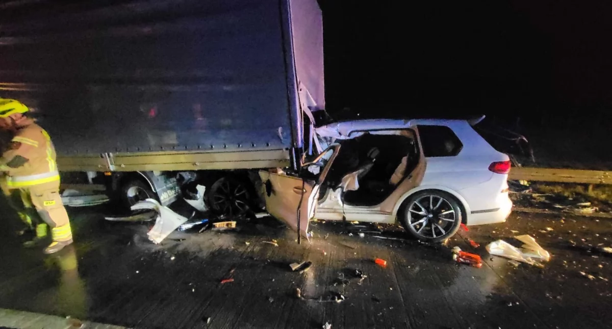 Wypadki drogowe, Oszukać przeznaczenie autostradzie Kierowca przeżył - zdjęcie, fotografia