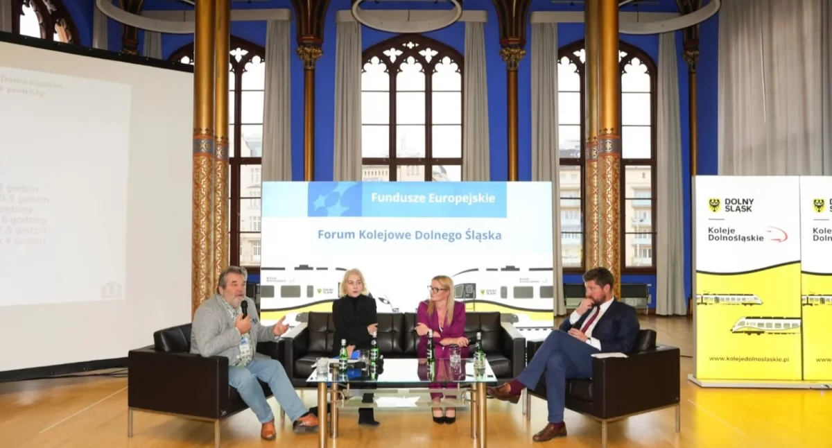 Komunikacja, Dolnośląska kolej eksperci debatowali podczas pierwszego Forum Kolejowego Dolnego Śląska - zdjęcie, fotografia