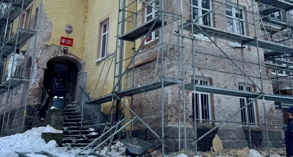 Inwestycje, Inwestycja Nadzieję Remont Dziecka Szklarskiej Porębie - zdjęcie, fotografia