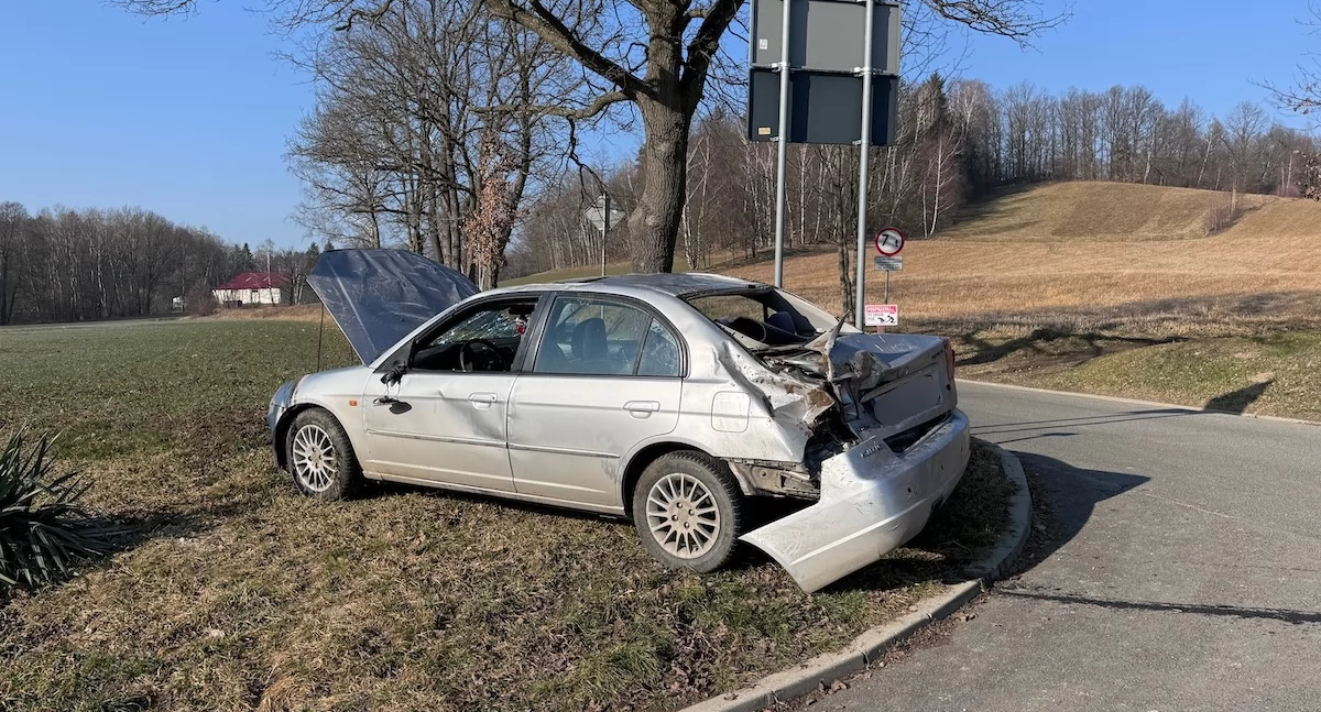 Wypadki drogowe, Dachowanie Słonecznej Dolinie Staniszowie - zdjęcie, fotografia