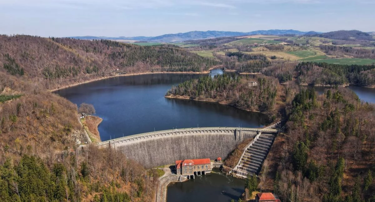 Bezpieczeństwo, Modernizacja zapory Pilchowicach znakiem zapytania funduszy inwestycję - zdjęcie, fotografia
