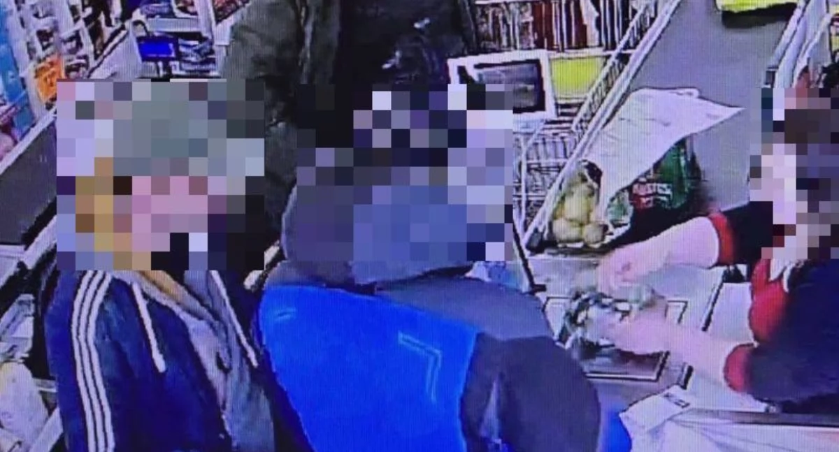 Kradzież, złodziej wykorzystał chwilę nieuwagi pokrzywdzonej - zdjęcie, fotografia