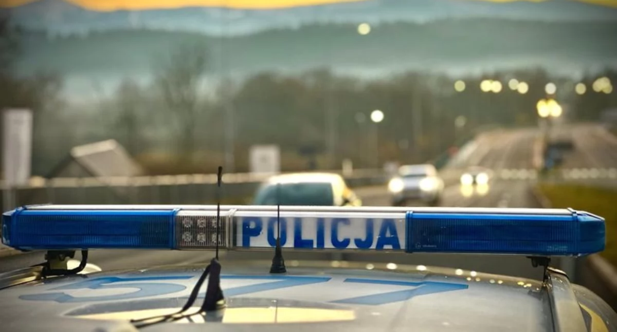 Komunikaty policji, szybko stracić Wystarczy kliknąć mieszkanka Szklarskiej Poręby - zdjęcie, fotografia