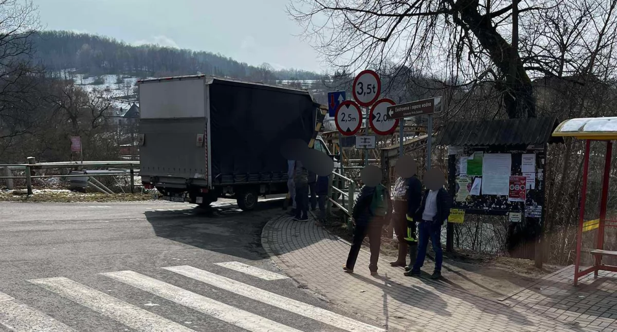 Utrudnienia w ruchu, Zablokowany Siedlęcinie wysoki - zdjęcie, fotografia