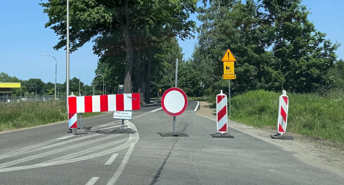 Komunikacja, Otwarcie drogi wzdłuż Stawów Podgórzyńskich - zdjęcie, fotografia