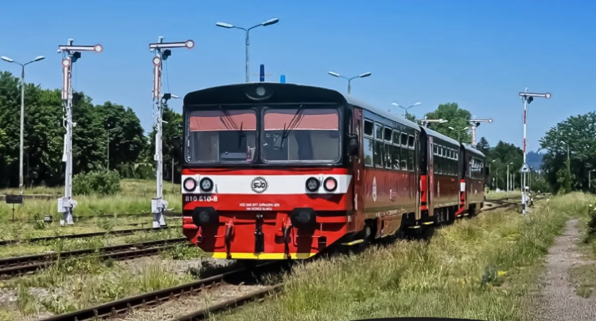 Komunikacja, Szklarskiej Poręby Harrachova retro pociągiem - zdjęcie, fotografia