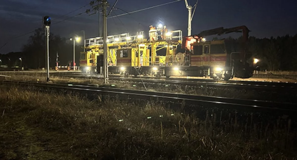 Komunikacja, Awaria sieci trakcyjnej Jeleniej Górze Wstrzymany pociągów elektrycznych - zdjęcie, fotografia