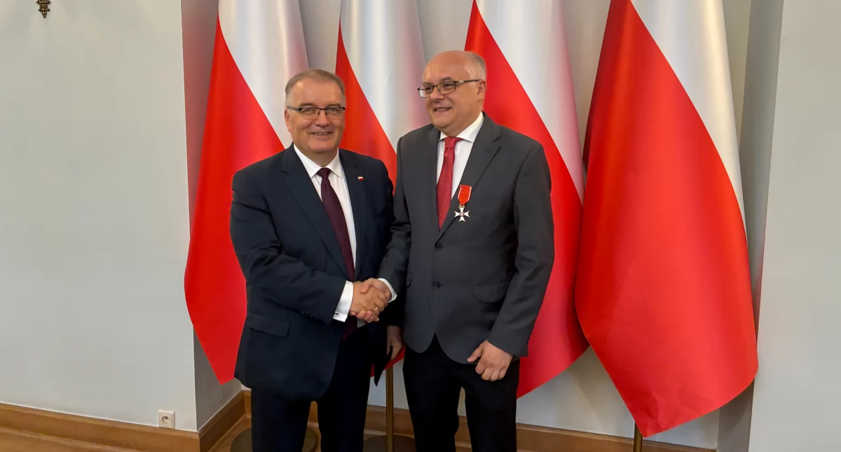 Ludzie, Krzysztof Mróz odznaczony Krzyżem Kawalerskim Orderu Odrodzenia Polski - zdjęcie, fotografia