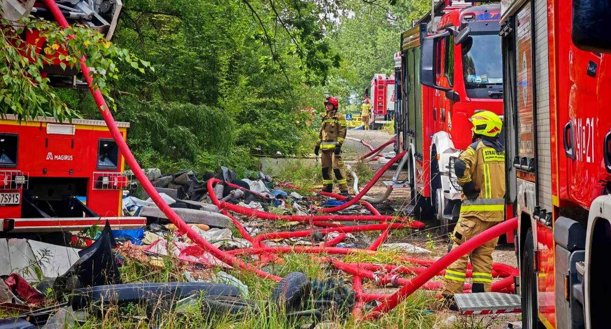 Pożary, Jelenia Góra Pożar budynku ulicy Karola Miarki - zdjęcie, fotografia
