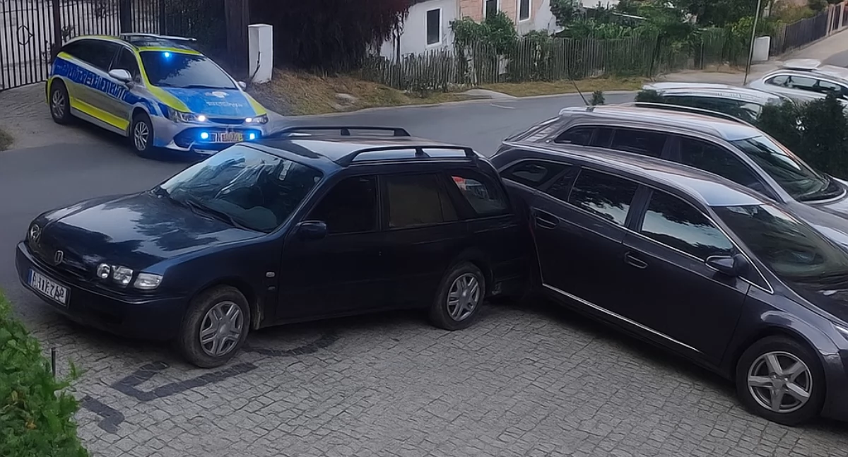 Wypadki drogowe, Szklarska Poręba Wieczorna jazda trzymanki… dziecko kółkiem - zdjęcie, fotografia