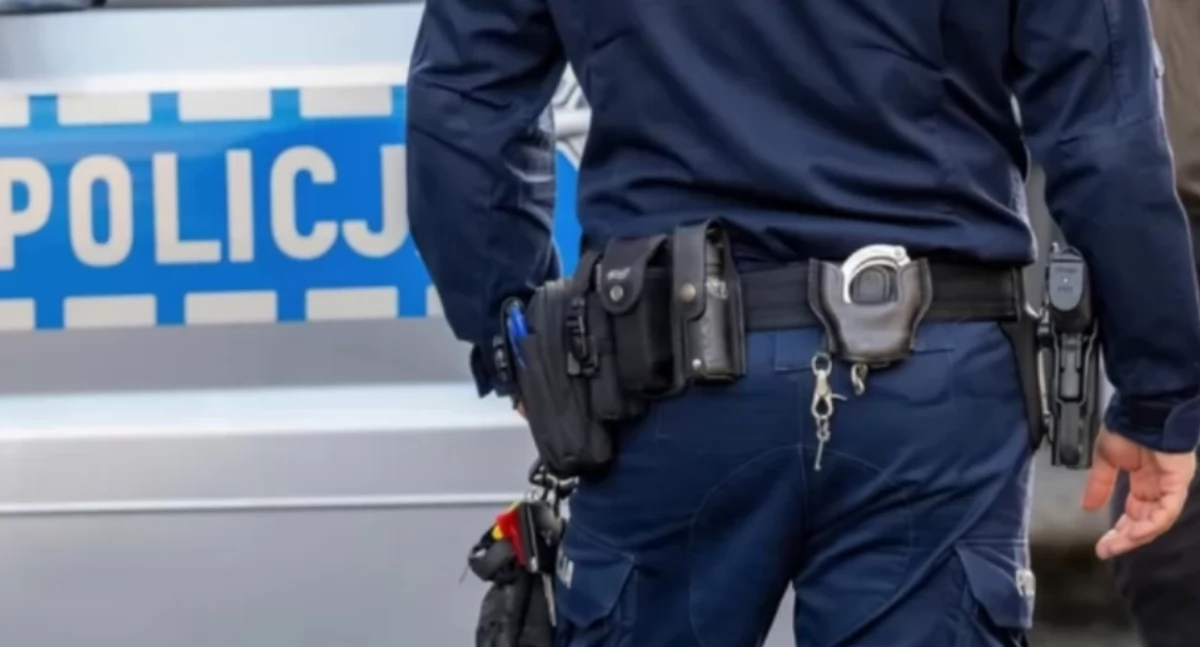 Bezpieczeństwo, Podziękowania funkcjonariuszy Komendy Miejskiej Policji Jeleniej Górze - zdjęcie, fotografia