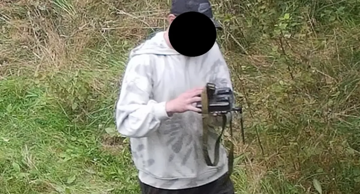 Absurdy, Szczyt głupoty Złodziej ukradł fotopułapkę sfilmować - zdjęcie, fotografia