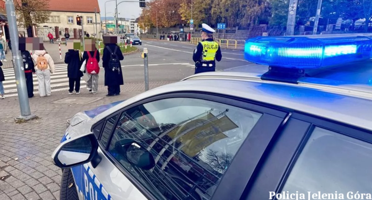 Komunikaty policji, Działania jeleniogórskich policjantów rzecz niechronionych użytkowników ruchu - zdjęcie, fotografia