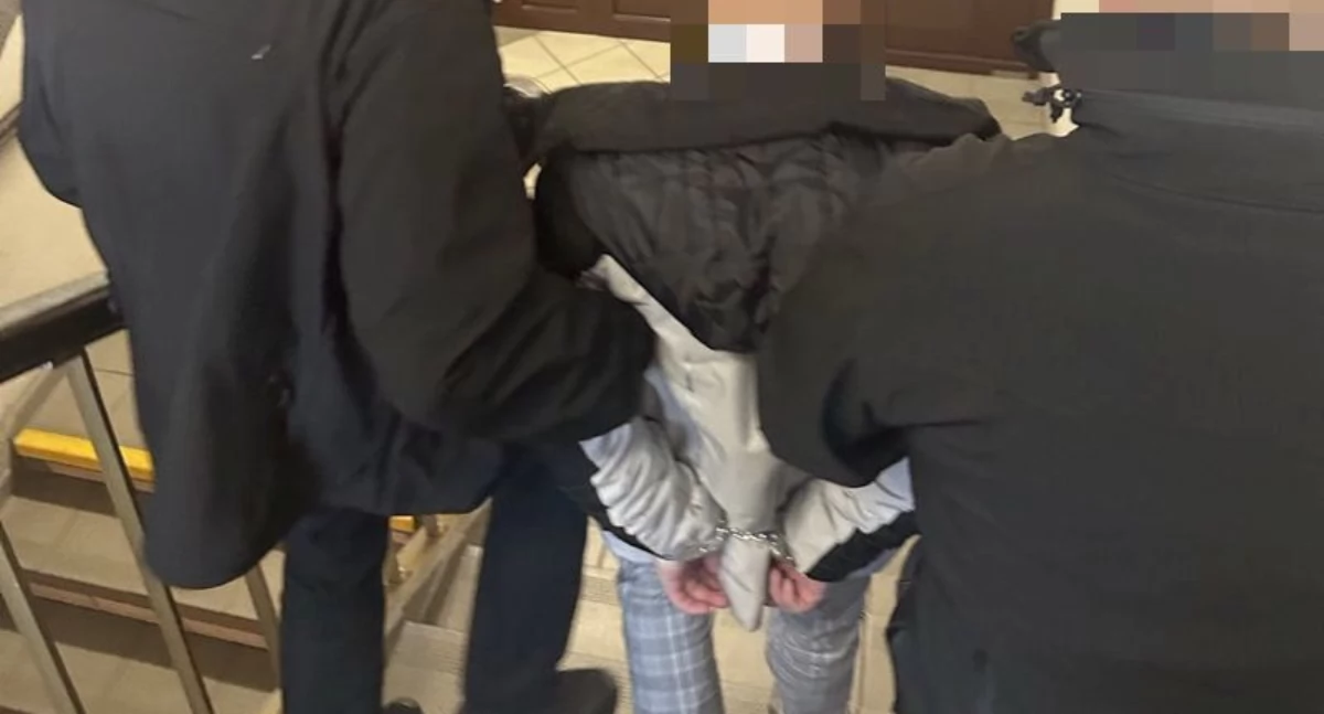 Kronika Kryminalna, Zatrzymany dwóch latach ukrywania latek rękach jeleniogórskiej policji - zdjęcie, fotografia