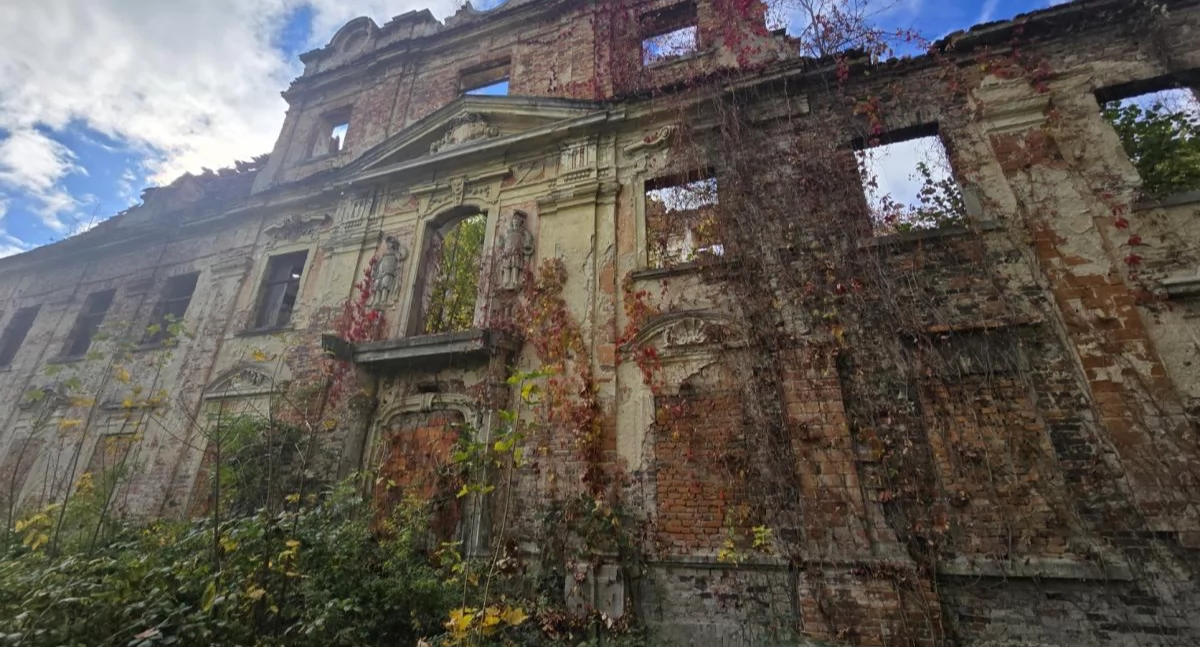 Turystyka, Tajemnicze Karkonosze Parchów barokowy klejnot który umiera ciszy - zdjęcie, fotografia