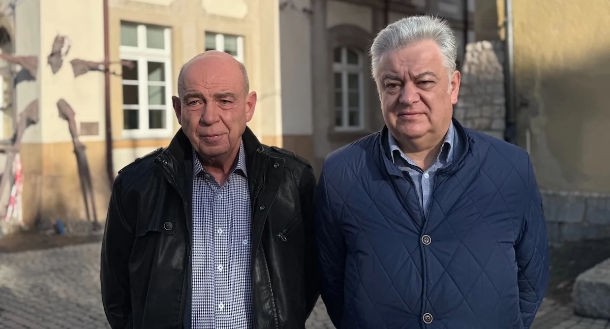 Samorząd, Jeleniogórski oczekuje wyjaśnień - zdjęcie, fotografia