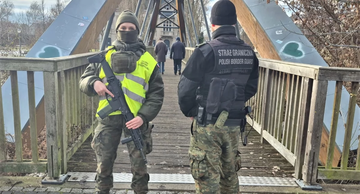 Ważne komunikaty, Pięć miesięcy kontroli granicy Niemcami Tysiące sprawdzeń setki odmów dziesiątki zatrzymań - zdjęcie, fotografia