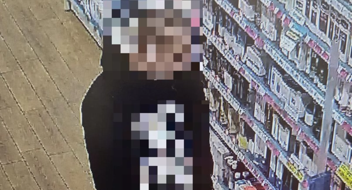 Kronika Kryminalna, Koniec sklepowej serii kradzieży latek zatrzymany przez jeleniogórskich policjantów - zdjęcie, fotografia