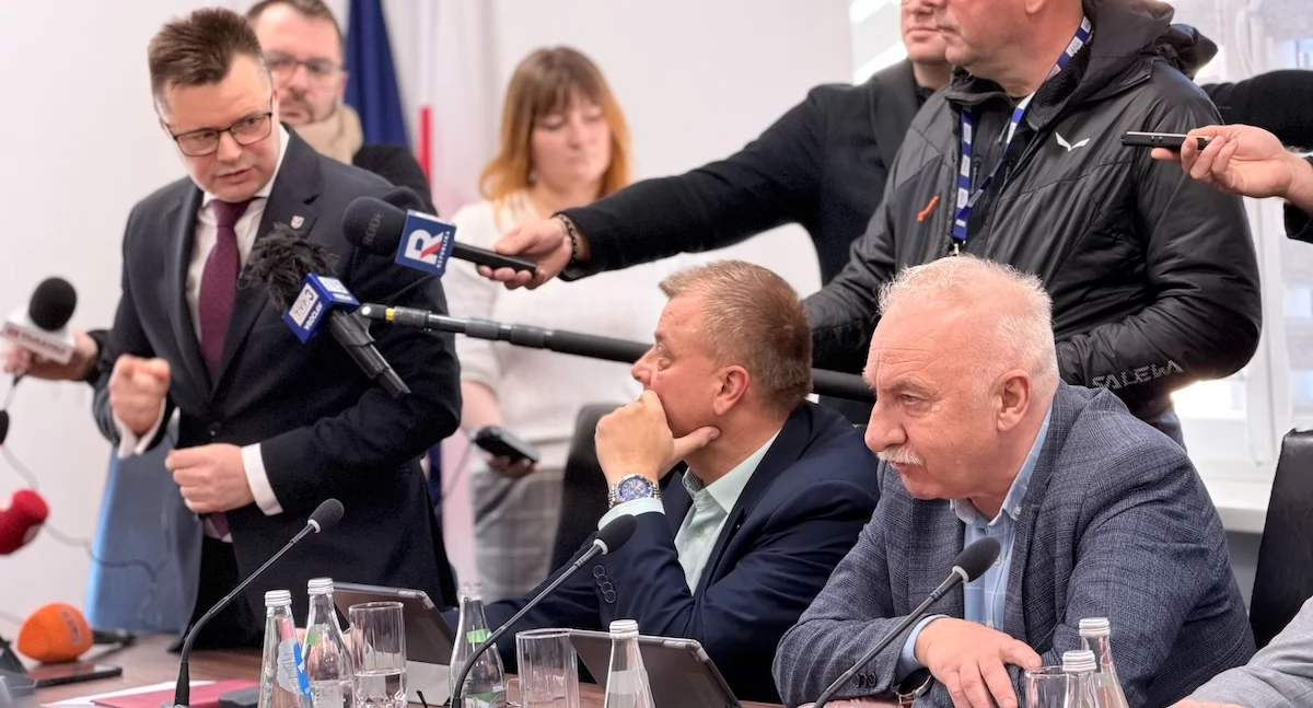 Samorząd, Wniosek odwołanie starosty oficjalnie złożony Krzysztof Wiśniewski mówi piekle ziemi - zdjęcie, fotografia