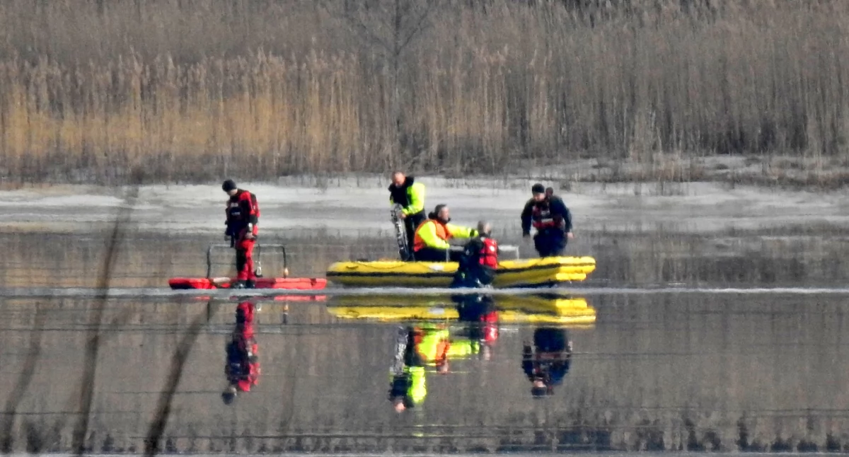 Ważne komunikaty, Poszukiwania ciała zbiorniku Sosnówka wodą pitną mieszkańców Jeleniej Góry - zdjęcie, fotografia