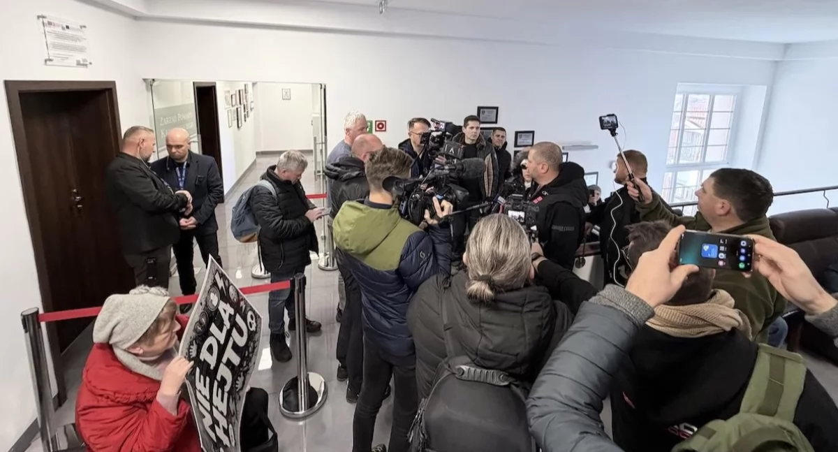 Ważne komunikaty, Jutro Sesja Powiatu Karkonoskiego która przejdzie historii - zdjęcie, fotografia