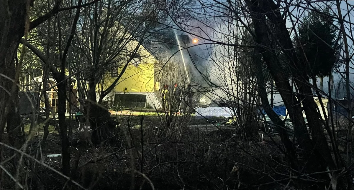 Pożary, Pożar odpadów ulicy Warszawskiej - zdjęcie, fotografia