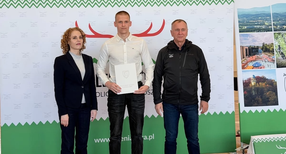 Ludzie, Sportowcy dumą Jeleniej Góry! Wczoraj odebrali nagrody prezydenta - zdjęcie, fotografia