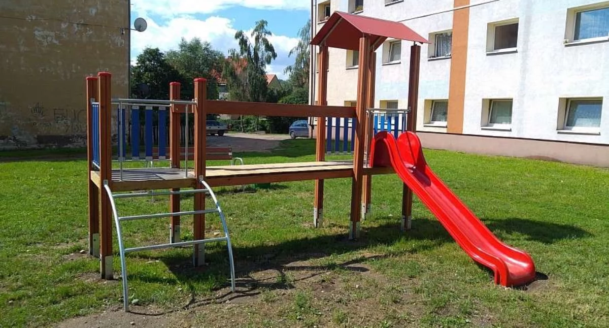 Inwestycje, boiska place zabaw Jeleniej Górze otwarte - zdjęcie, fotografia