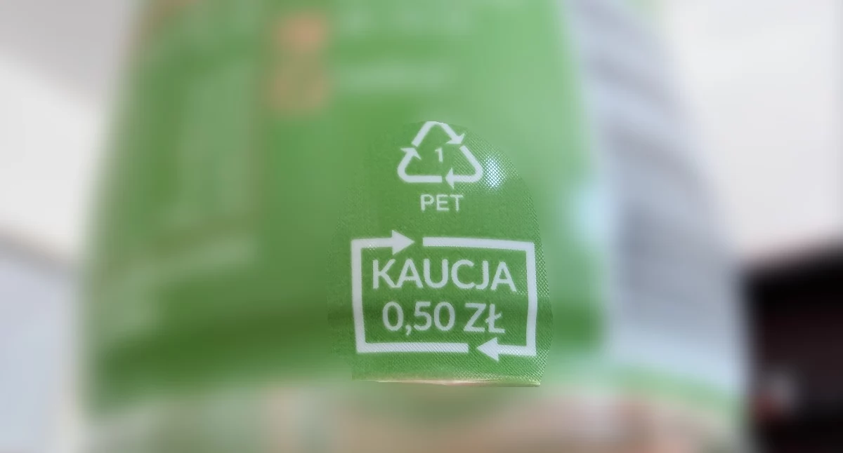Ludzie, System kaucyjny irytuje Polaków Kolejki problemy awarie niedociągnięcia - zdjęcie, fotografia