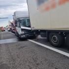 fot. wypadek ciężarówek na autostradzie A4