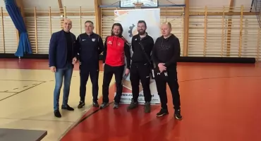 Piłkarze ze Starej Kamienicy triumfowali na turnieju w ZST Mechanik