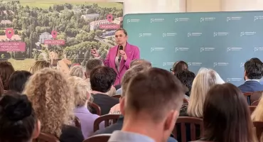 Barbara Nowacka w Jeleniej Górze o przyszłości polskiej szkoły