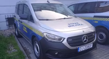Nowy Citan trafił do floty jeleniogórskiej straży miejskiej