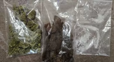 Policjanci zabezpieczyli około 500 porcji narkotyków