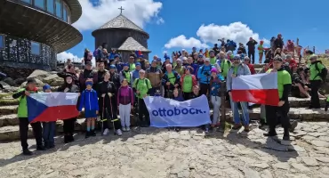 Ponad 30 osób po amputacjach zdobyło Śnieżkę. Wyjątkowa wyprawa w Karkonoszach