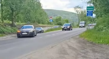 Drogowy armagedon w Kowarach. Powrót z długiego weekendu sparaliżował ruch