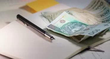 Kredyt gotówkowy czy hipoteczny – jak nie zgubić się w cyfrach i wybrać mądrze?
